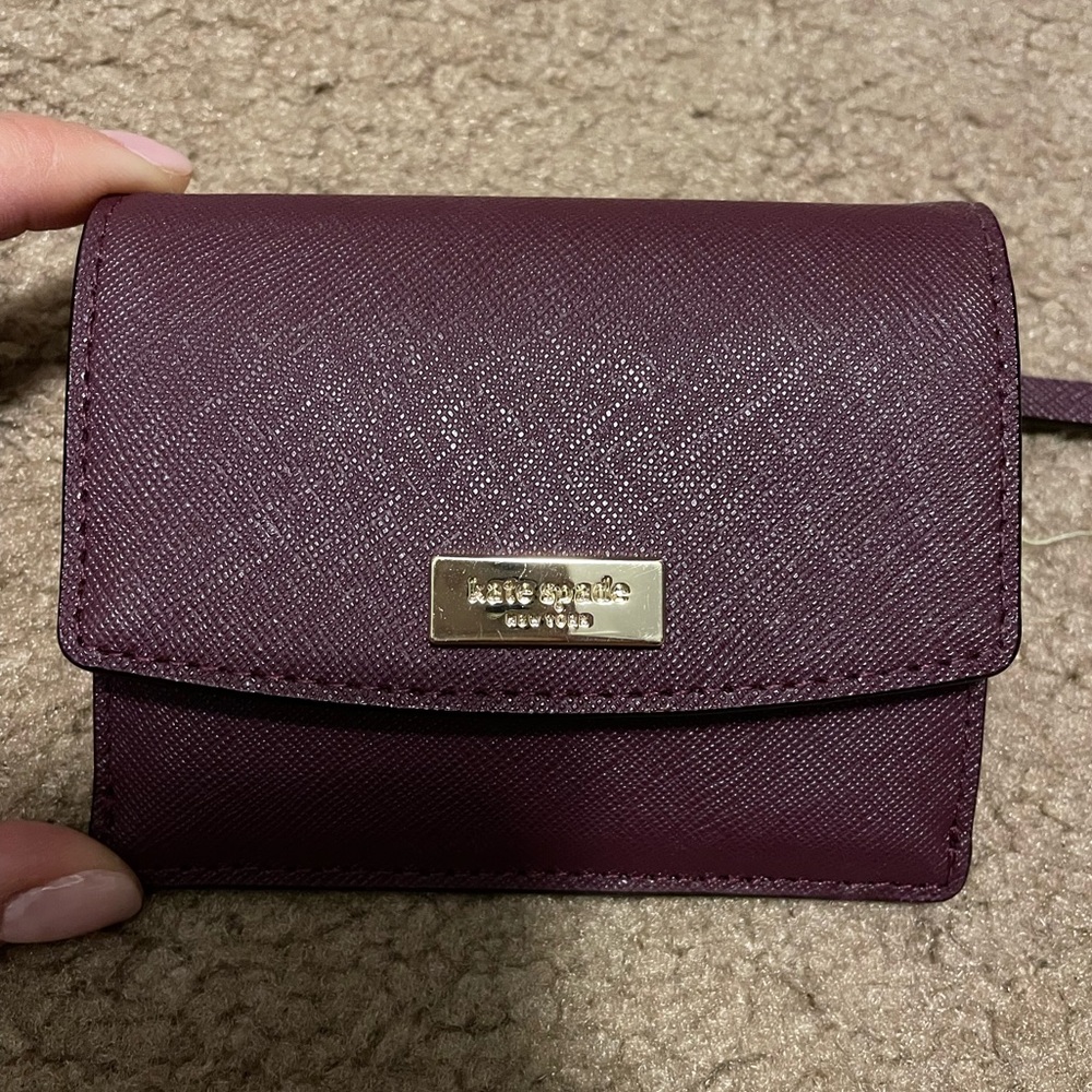 NWT - Kate Spade Petty Laurel Wallet